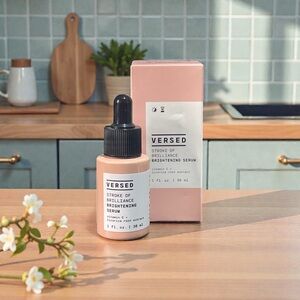 Versed Brightening Serum with Vitamin C 1 oz New